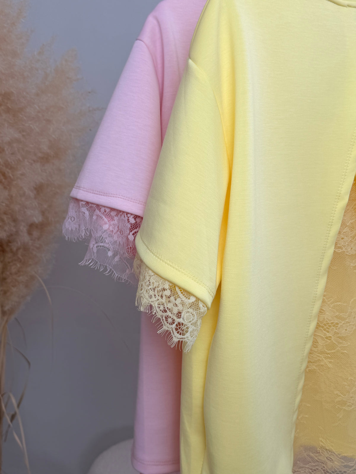 T-shirt à dentelle